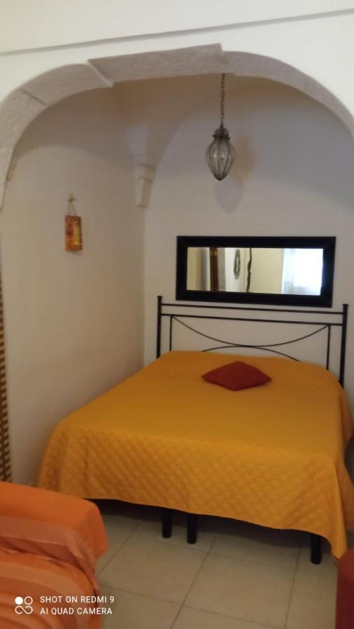 Vico Anglani Guest House ออสตูนี ภายนอก รูปภาพ