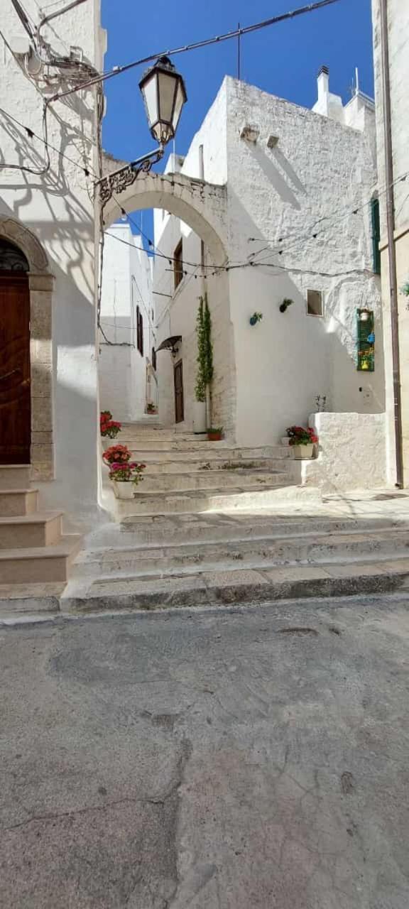 Vico Anglani Guest House ออสตูนี ภายนอก รูปภาพ