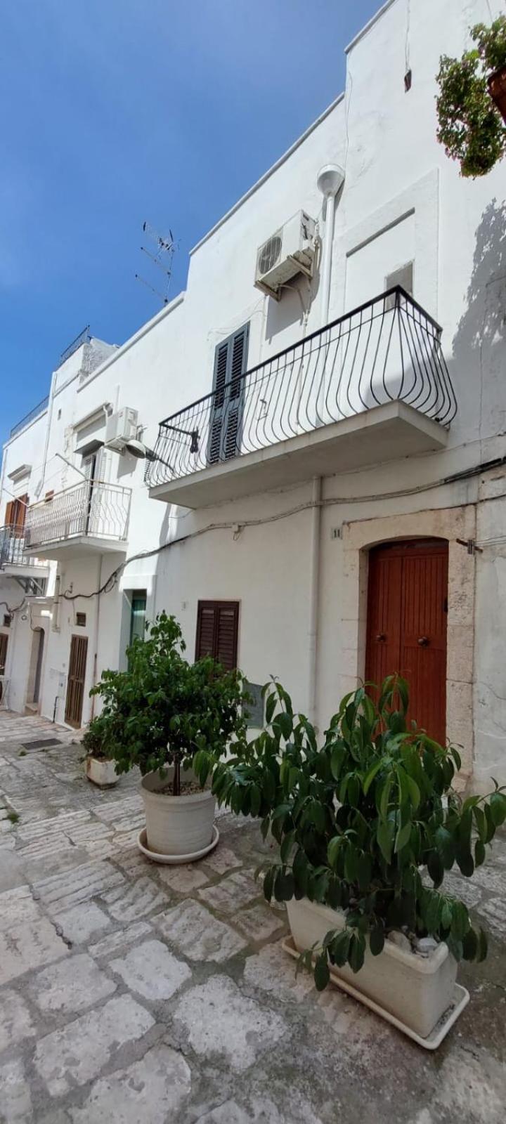 Vico Anglani Guest House ออสตูนี ภายนอก รูปภาพ